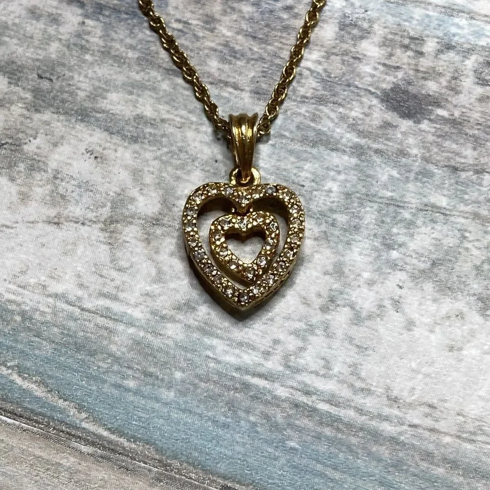 Avon Floating Heart‎ Pendant crystals Vermeil Necklace 16